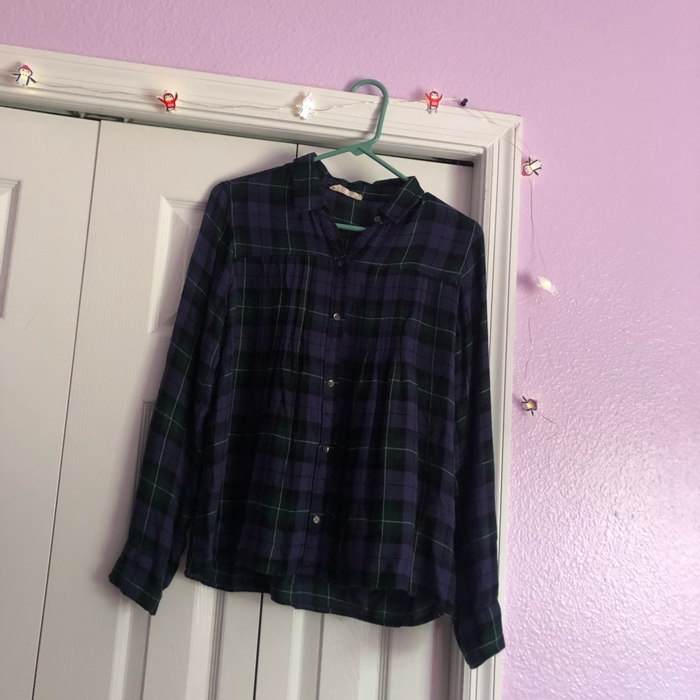 Hollister Button Down 💜
